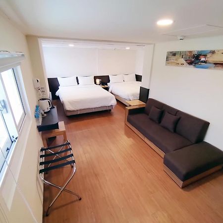 富裕商旅 Rich-Hotel Taitung Екстериор снимка
